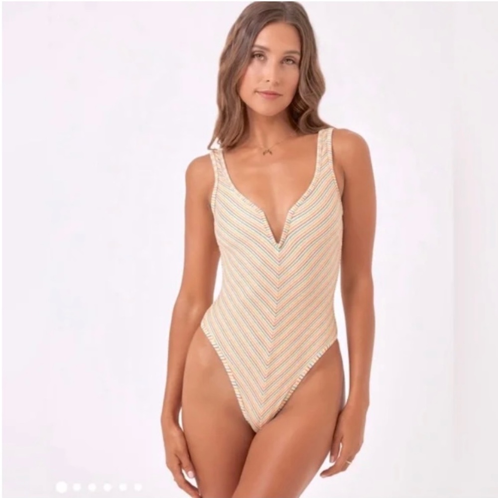 L space Bathing Suit 💛 ✨ Size S